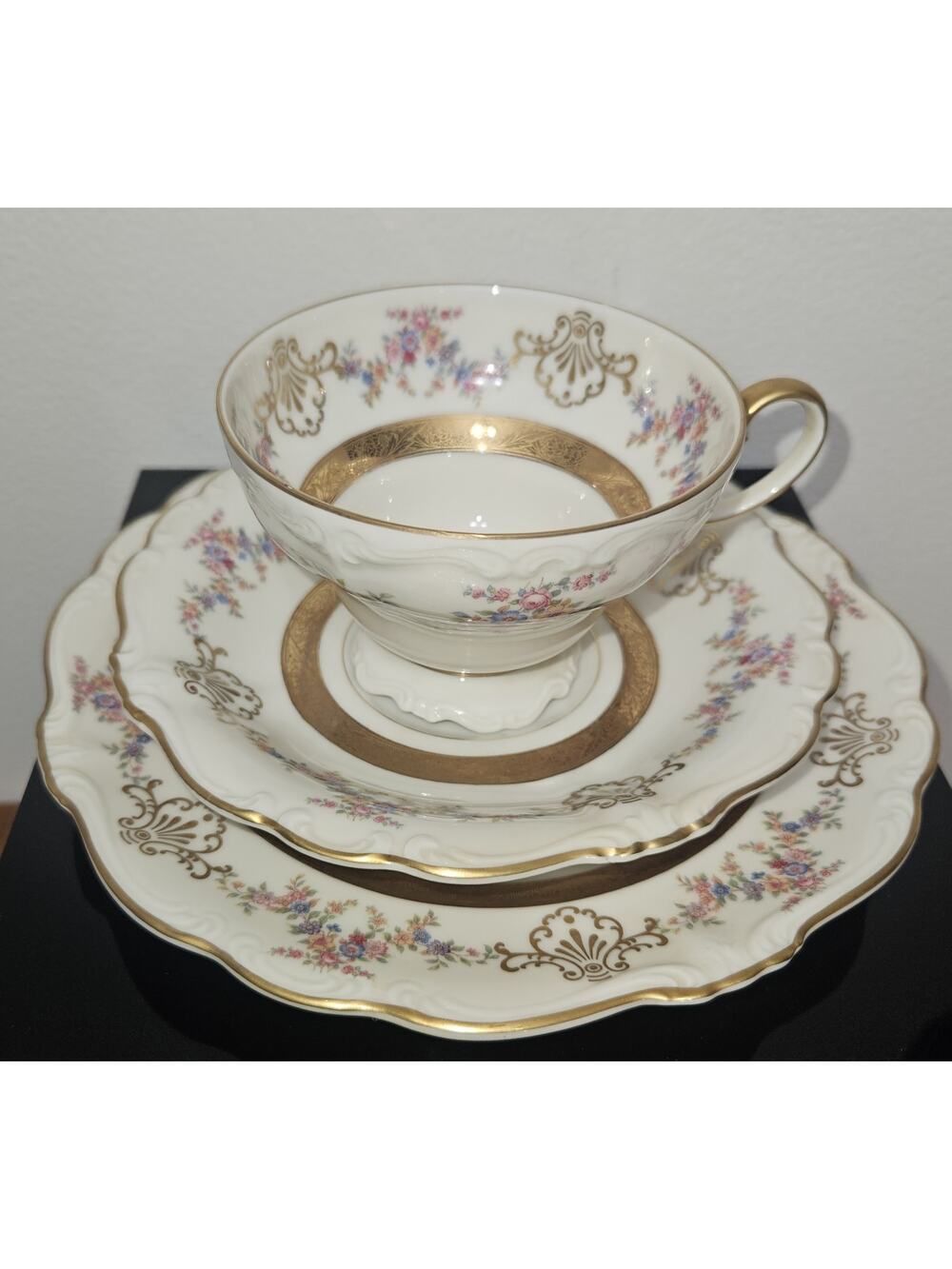 Vintage Rosenthal Pompadour Moss Rose Floral Teacup Trio Set Selb Germany